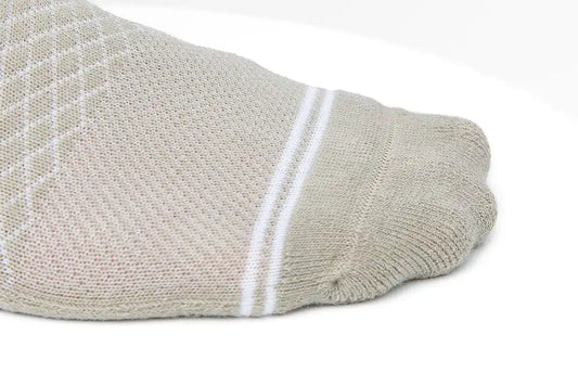 Where can I find wholesale sports and gym socks in the United States?