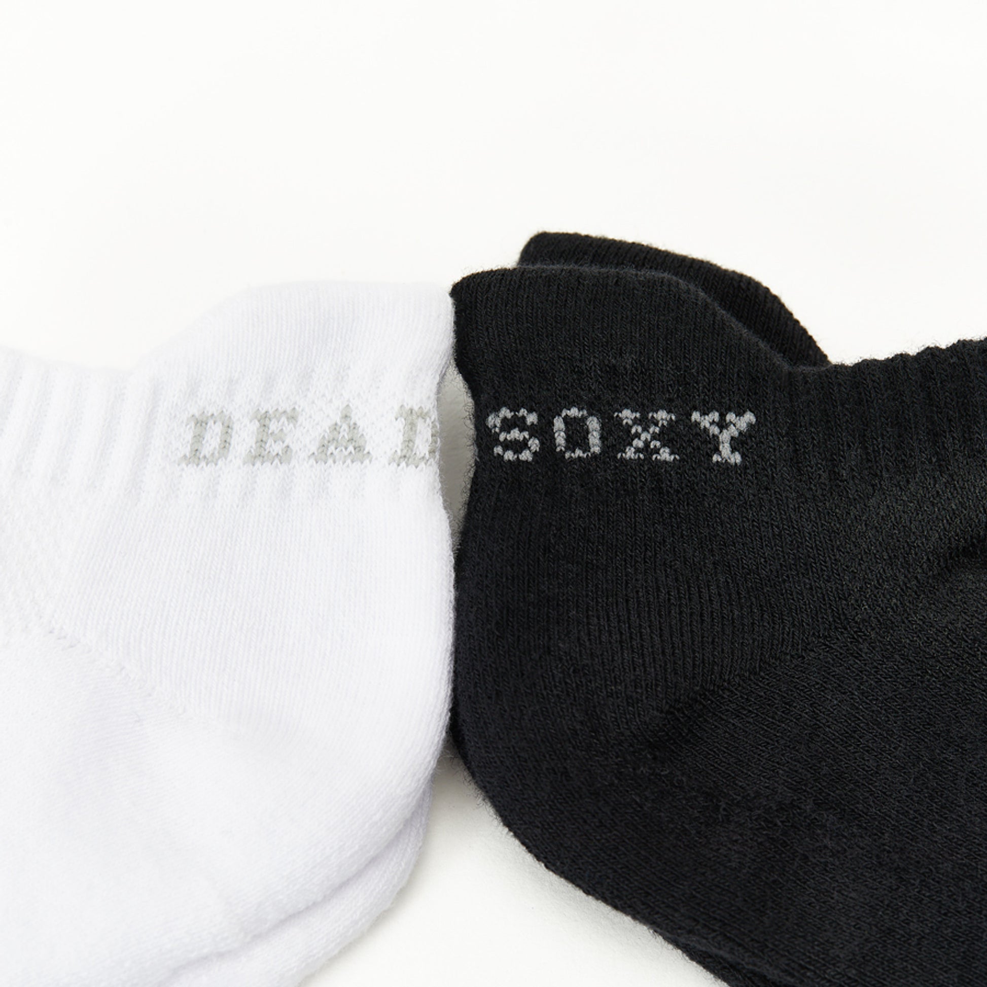 2 pack ankle socks black and white with DeadSoxy on the heel
