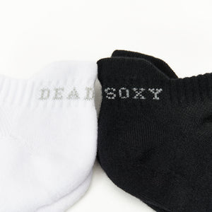 2 pack ankle socks black and white with DeadSoxy on the heel