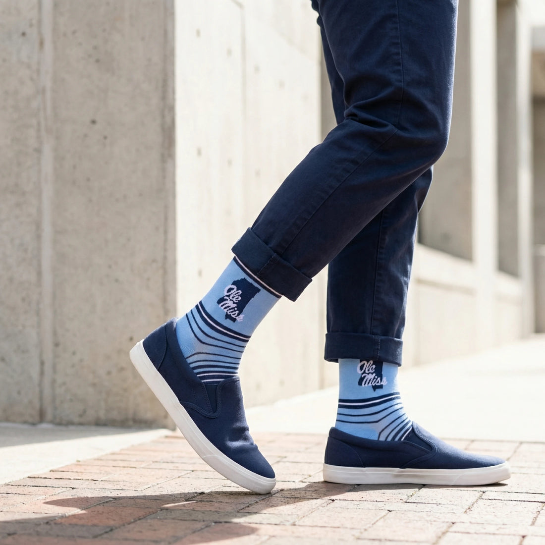 Powder Navy Stripe State Dress Socks