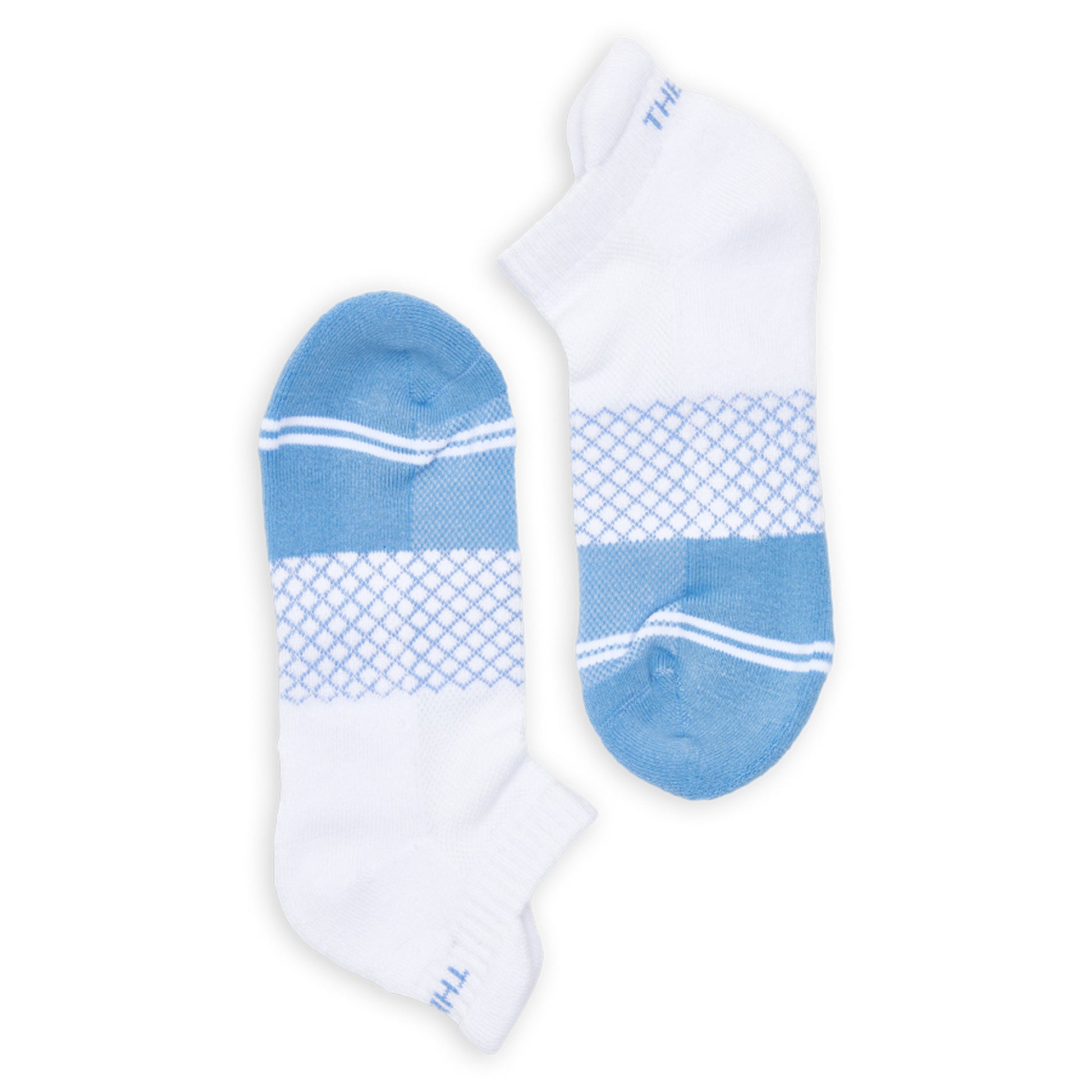 White and powder blue 50/50 ankle socks with two accent stripes around the toe.