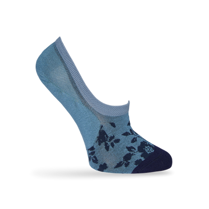 1 powder blue no show sock with a solid navy toe and navy leaf pattern towards the front displayed on a mannequin heel lifted